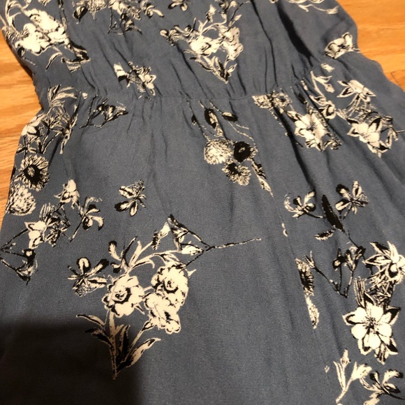 SOLD* Kendall and kylie romper - Picture 2 of 5